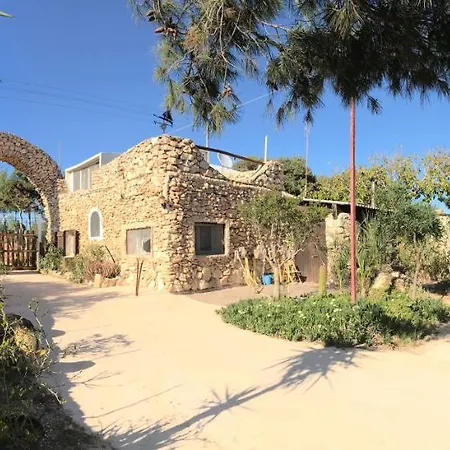 Kemping Villaggio La Roccia 2*