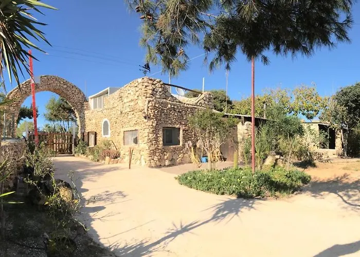 Campsite Villaggio La Roccia 2*