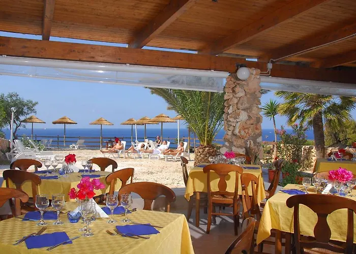 Campsite Villaggio La Roccia 2*